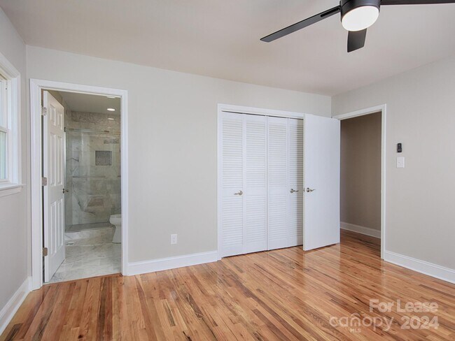 Building Photo - 378 Cornelius Rd
