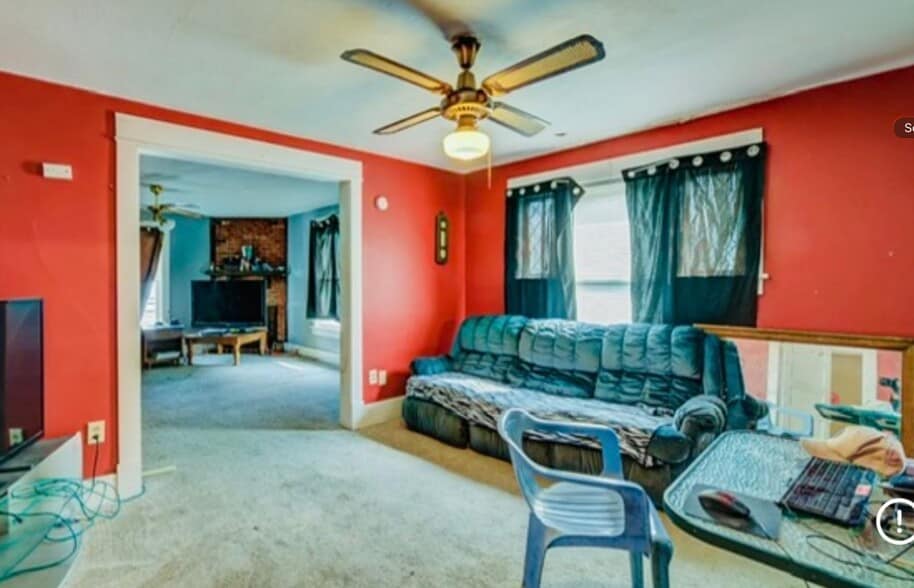 Building Photo - 205 W Fulton St