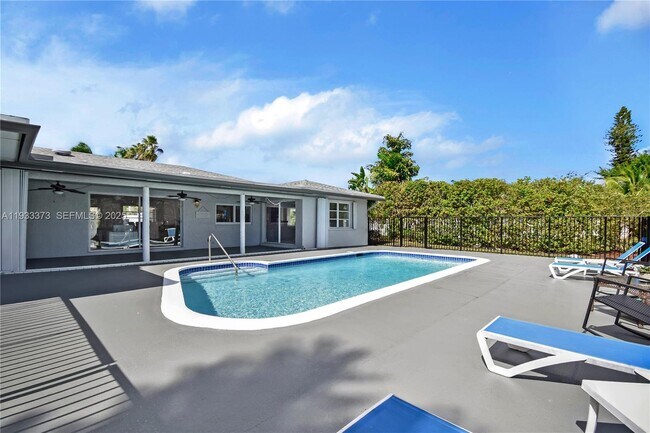 Building Photo - 406 Sailboat Cir