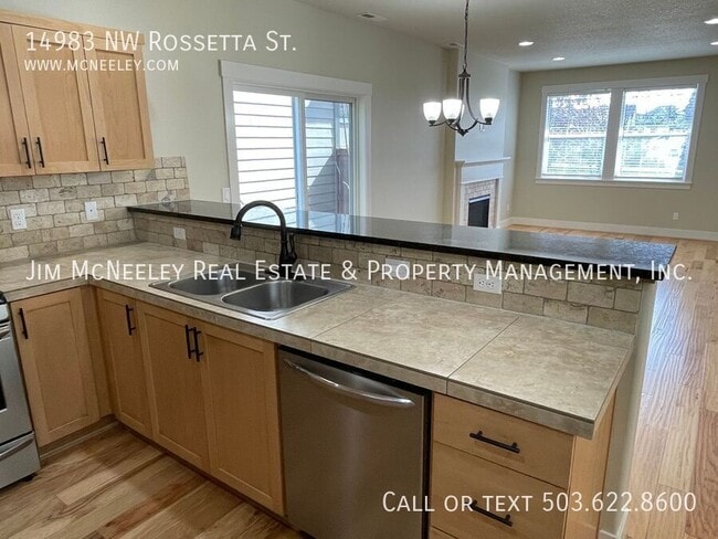 Building Photo - 14983 NW Rossetta St