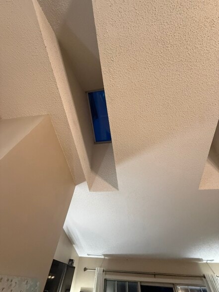Building Photo - 955 Juniper Way