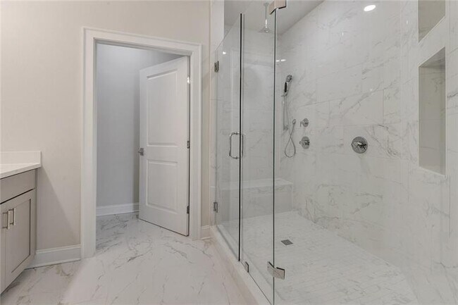 Building Photo - 4317 Parkside Pl