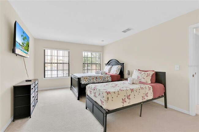 Building Photo - 155 Waltham Ct