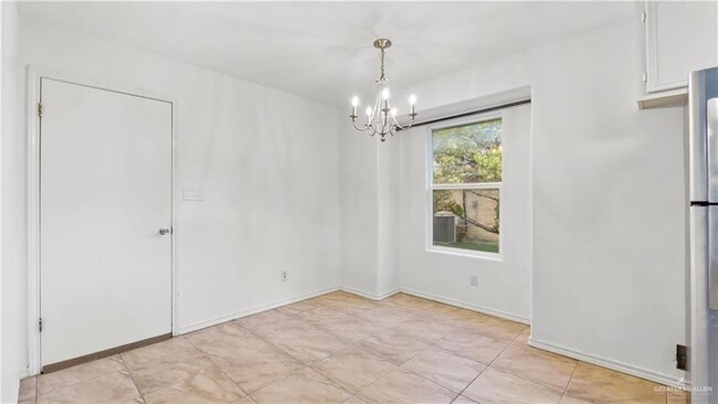 Building Photo - 3305 Jay Ave