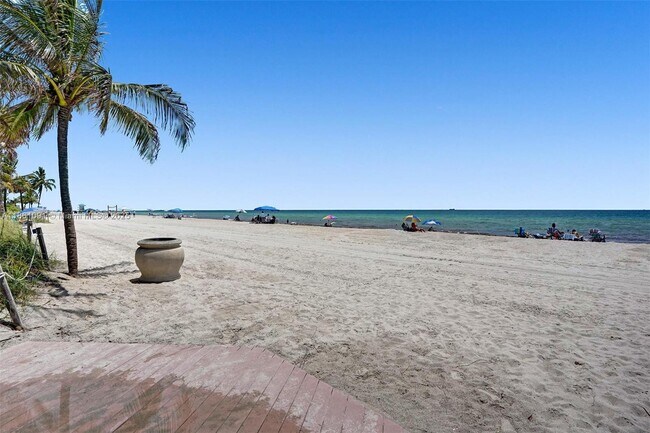 Building Photo - 1201 S Ocean Dr