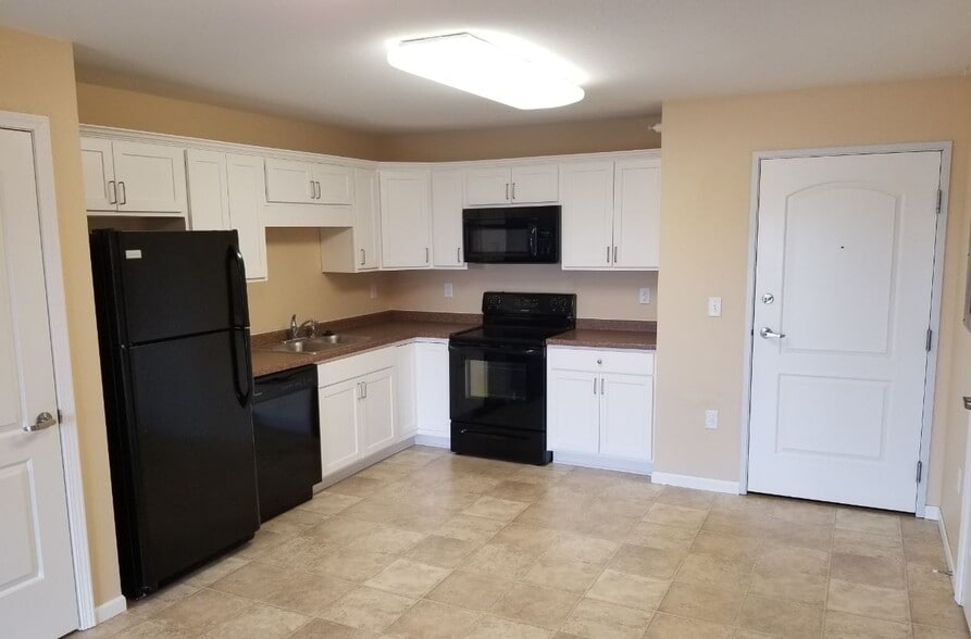 Primary Photo - Stetson Village Apartments