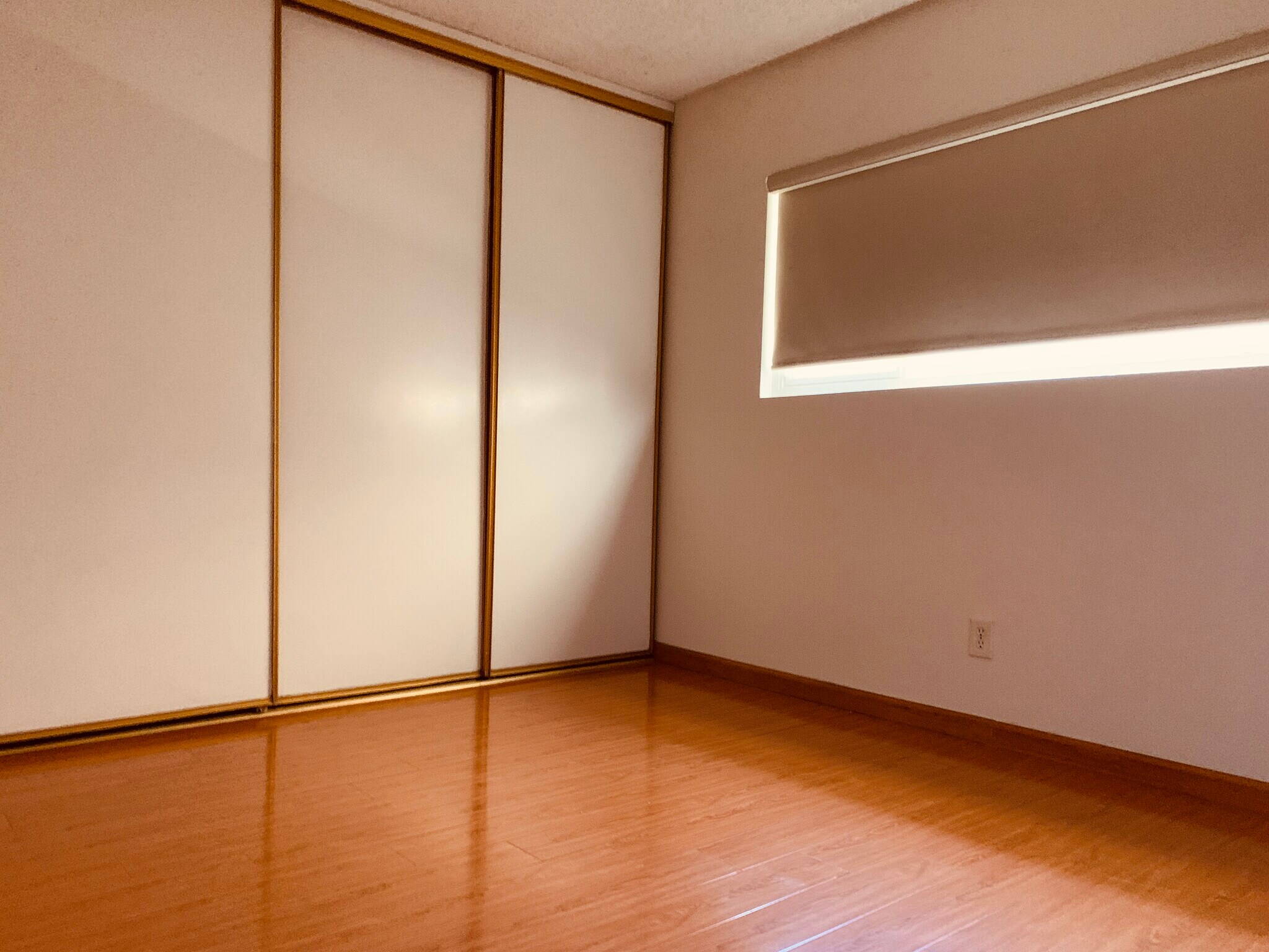 Building Photo - 461 E Colorado Ave