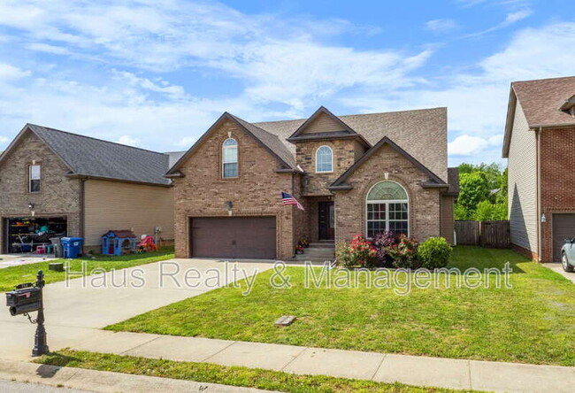 Building Photo - 752 Cavalier Dr