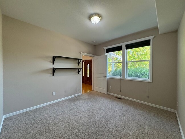 Building Photo - 4467 Castlerock Dr