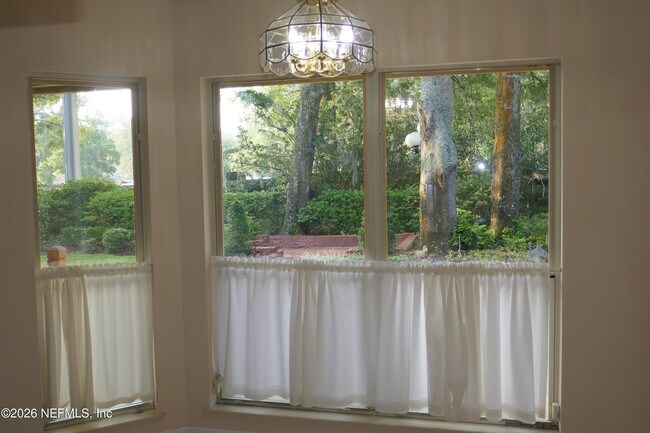 Building Photo - 10996 Raley Creek Dr S