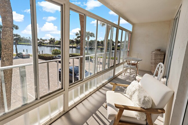 Building Photo - 4601-4A1a Jimmy Buffett Mem Hwy