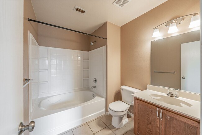 Building Photo - 25% OFF FIRST MONTH'S RENT WITH 12 MONTH LEASE! Lovely 3 bedroom, 2 bath home in Harriet Creek Ra...