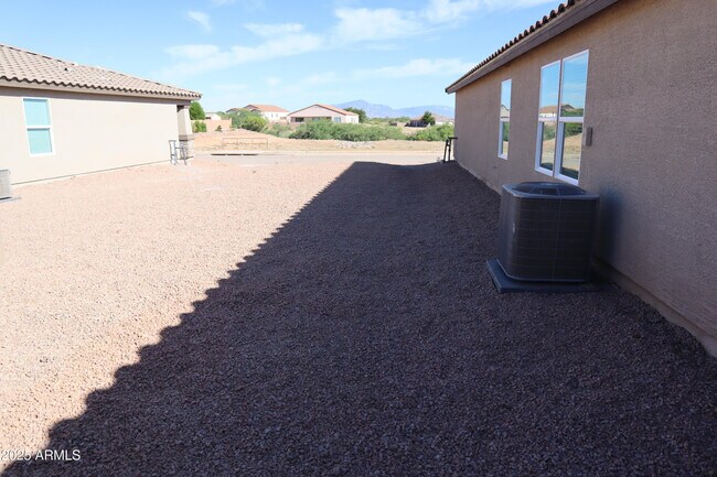 Building Photo - 1267 W Flowstone Trl