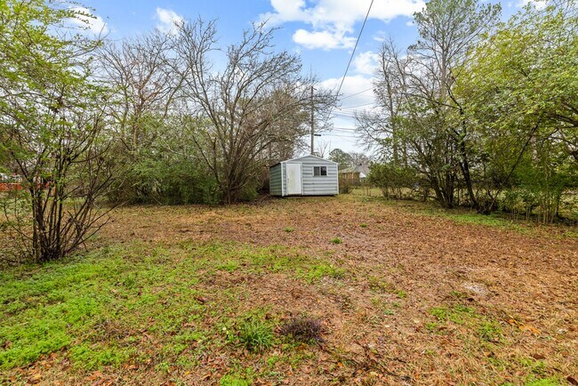 Building Photo - 5717 Avenue O