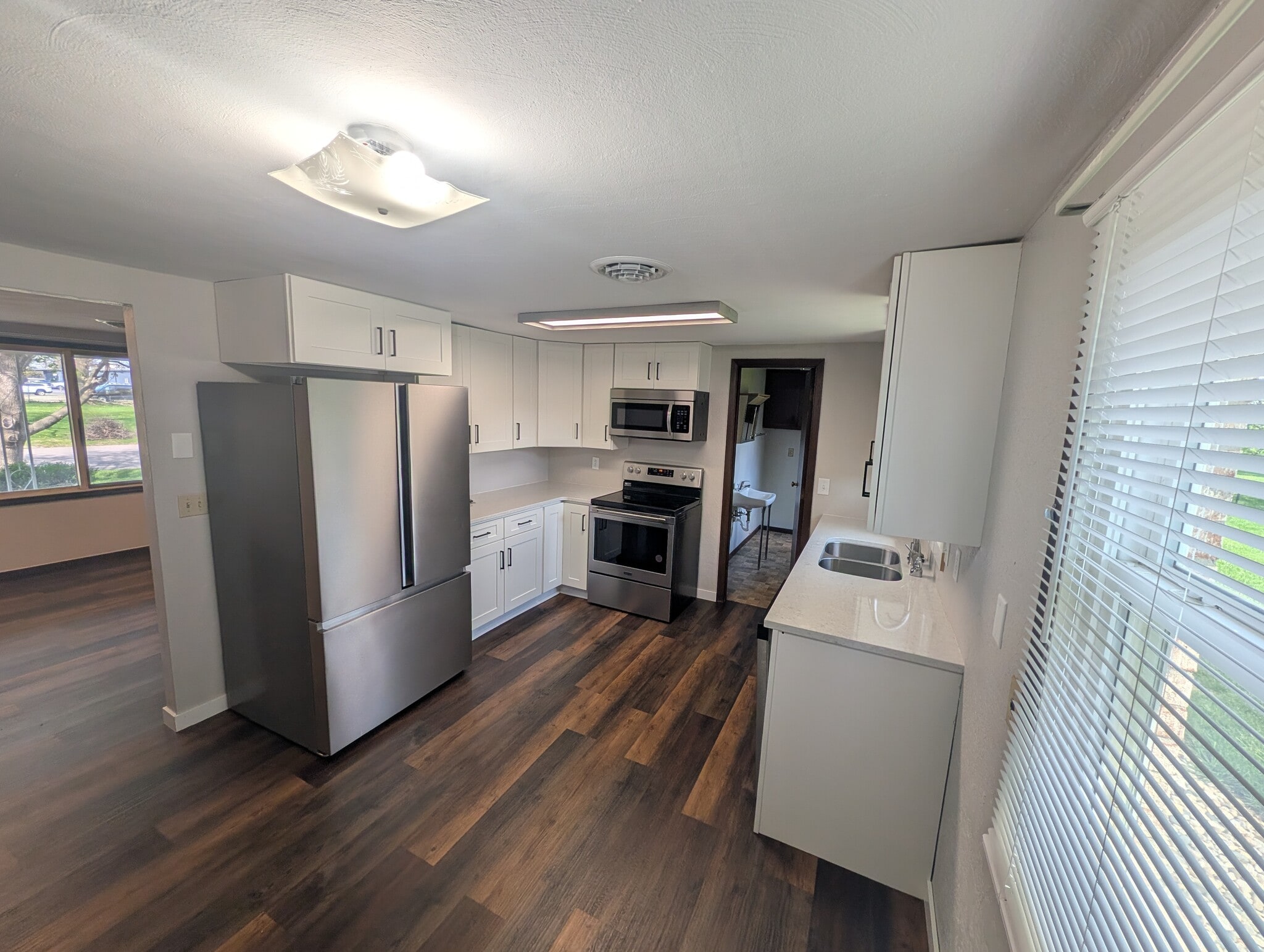 Building Photo - 1070 Westchester Ct