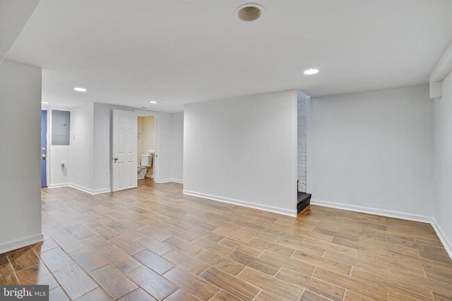 Building Photo - 5232 5th St NW