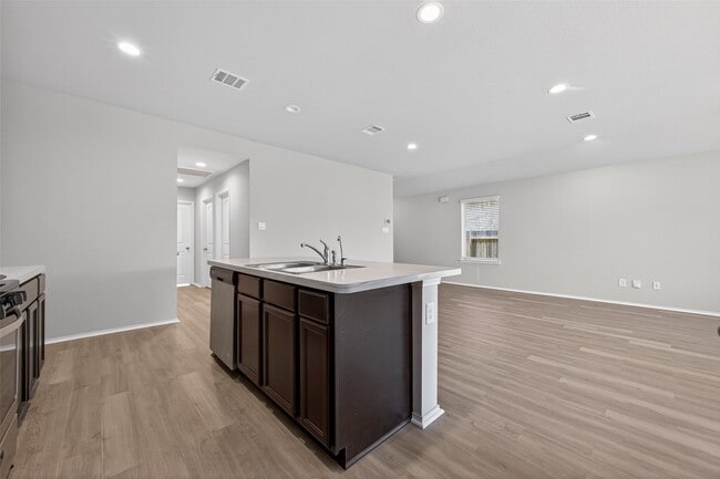 Building Photo - 21254 Ivy Wds Ct