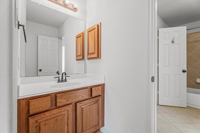 Building Photo - 7 Canyon Wren Dr