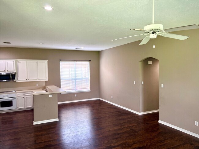 Building Photo - 13032 Centaurus Ct