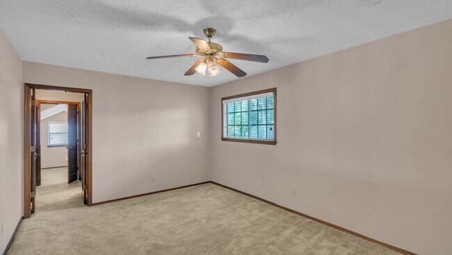 Building Photo - 3 Bed | 2 Bath | Broken Arrow