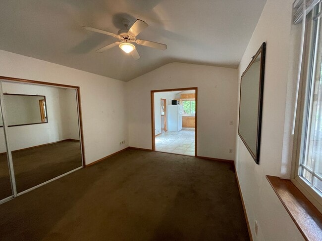 Building Photo - Haku Hale Ohana