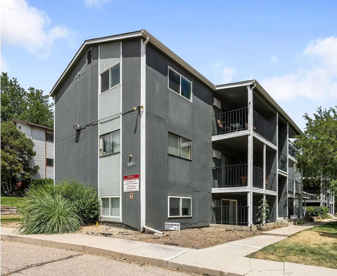 Building Photo - 1684 Riverside Ave