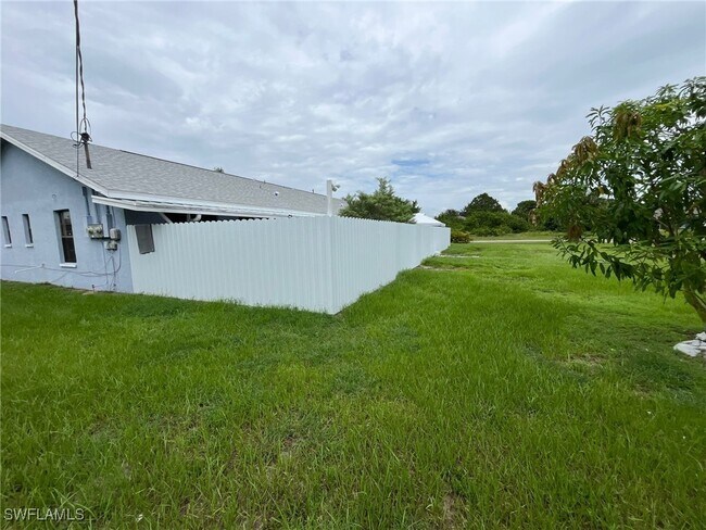Building Photo - 4515 Douglas Ln