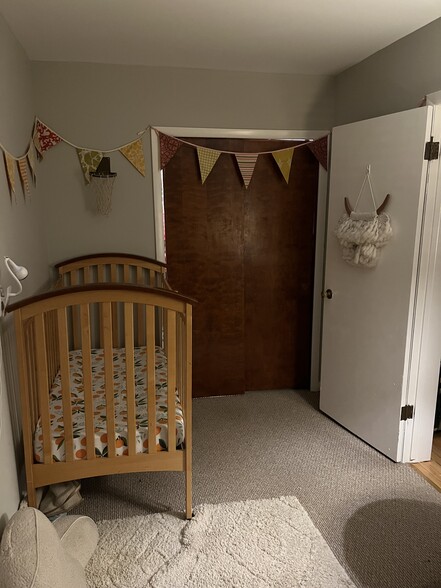 Building Photo - 4128 N Lincoln Ave