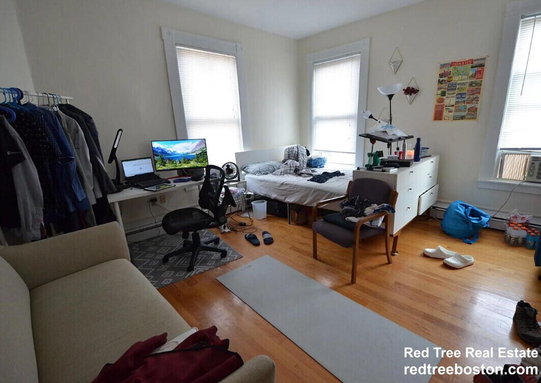 Apt 14 - 35 Brookline St