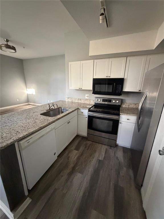 Building Photo - 7250 Westpointe Blvd