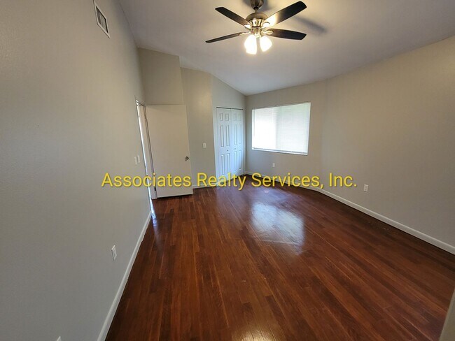 Building Photo - Newly renovated 3 bedroom,  in Lake Butler, available early Summer!