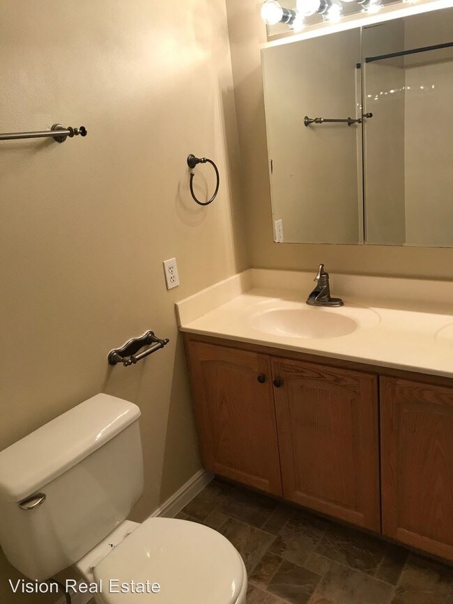 Building Photo - 2 br, 1 bath House - 1512 S 175 E