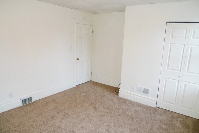 Building Photo - 14 Penelope St