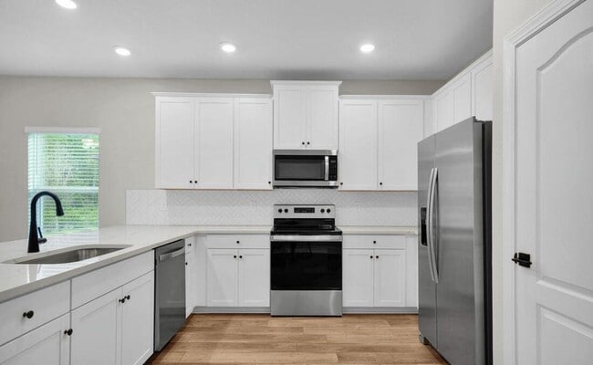 Building Photo - 770 Morgans Treasure Rd