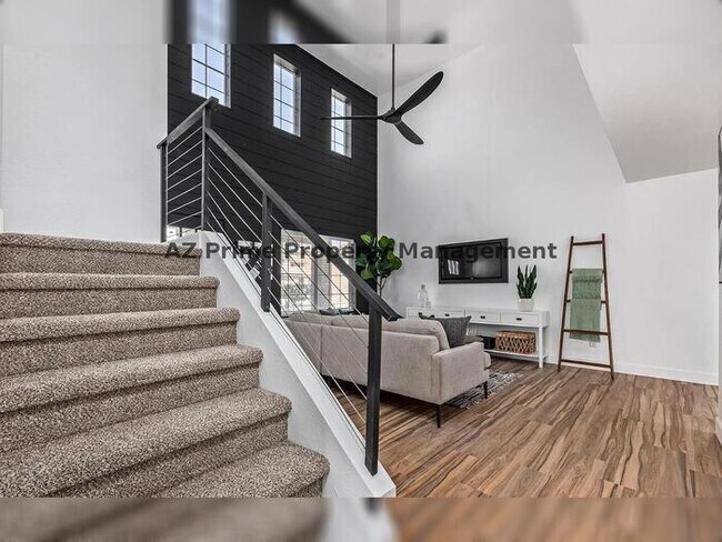 Building Photo - 4233 E Raven Rd