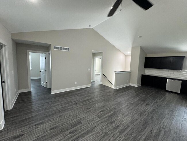 Building Photo - 5257 N Toben Ct
