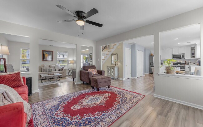 Building Photo - Waterfront Rental