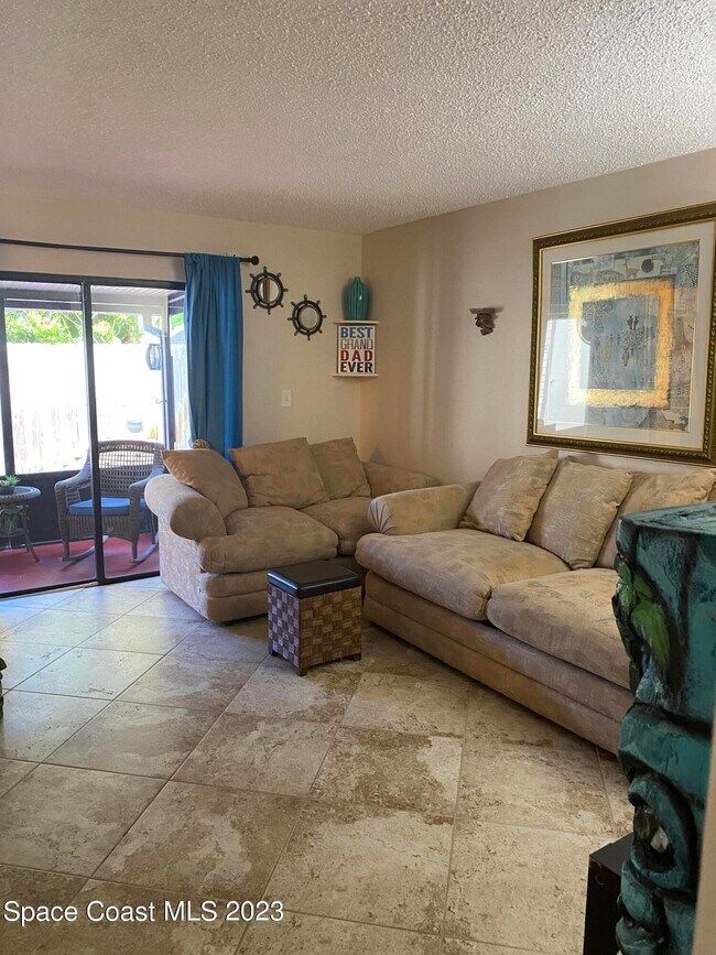 Building Photo - 8056 Sunset Ct