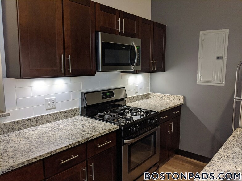 Building Photo - 160 E Berkeley St