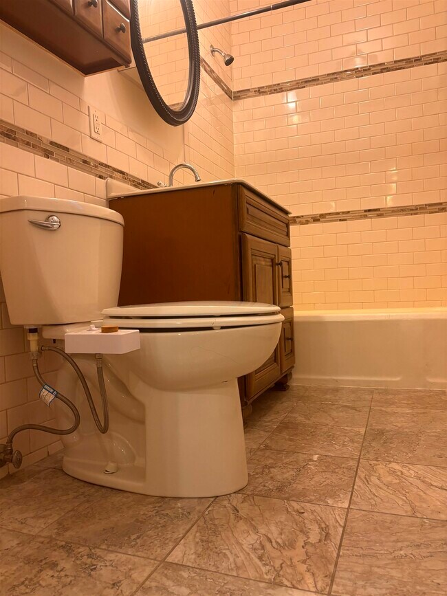 Building Photo - 333 Sip Ave