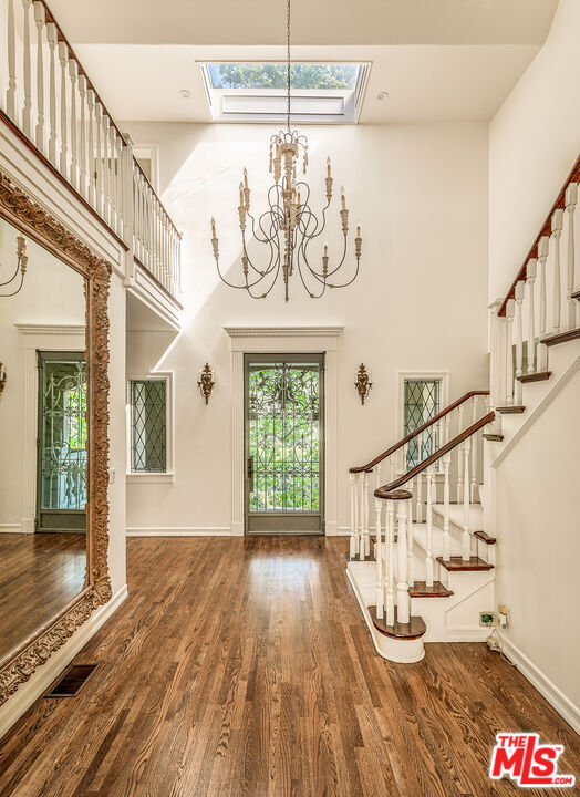 Building Photo - 353 N Gunston Dr