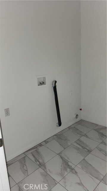 Building Photo - 950 Tucson Ct