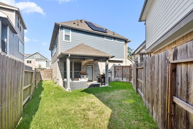 Building Photo - 15850 Black Grouse Dr