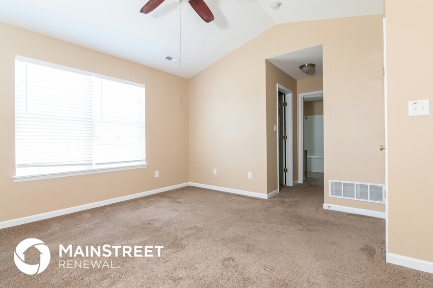 Building Photo - 231 Greengate Dr