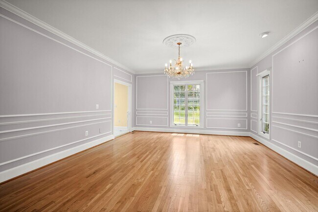 Building Photo - 9809 Hall Rd
