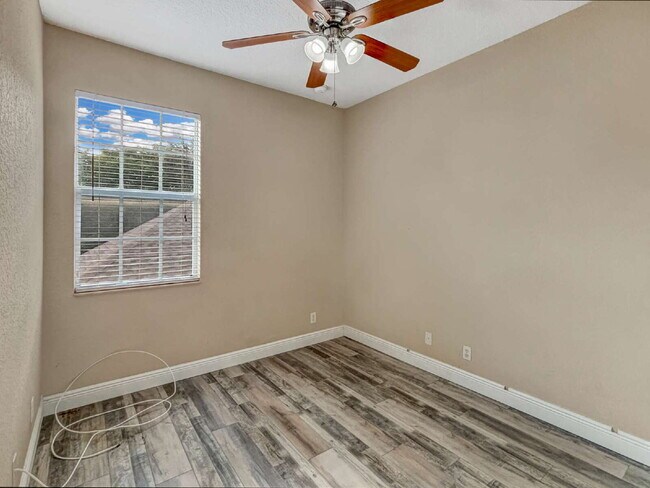 Building Photo - Well-Maintained 3-Bedroom Townhouse in Botanica | 1-Car Garage | Jupiter