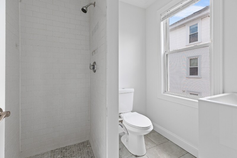 Building Photo - 14 Trenton St