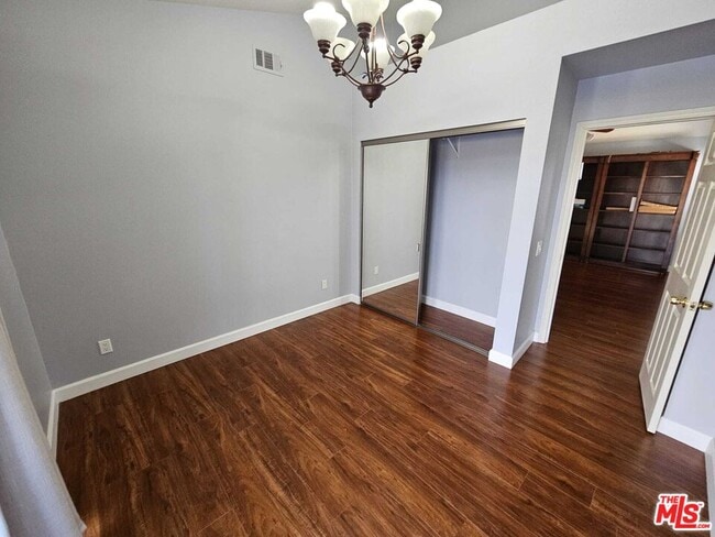 Building Photo - 290 Ridgeton Ln