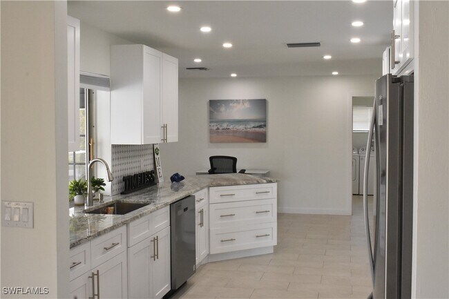 Building Photo - 4135 Coronado Pkwy