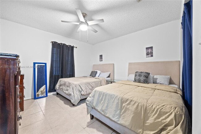 Building Photo - 600 NW 99th St